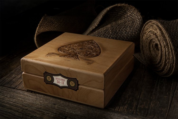 (image for) Artisan Playing Cards Luxury Edition - Laser Etched Wood Box Set - Click Image to Close