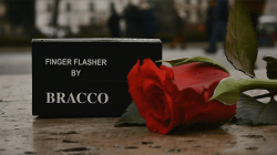 (image for) Finger Flasher (Natural) by Jeremy Bracco - Trick