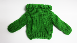 (image for) The Uncanny Yarn (Green) by Steve Hart