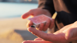 (image for) The FLY LITE by Marcos Waldemar & Invisible Compass