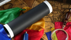 (image for) Chameleon Hanky by Hyunsoo Kim and Ethan Yip