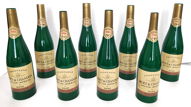(image for) MULTIPLYING CHAMPAGNE BOTTLES by Tora Magic - Trick - Click Image to Close