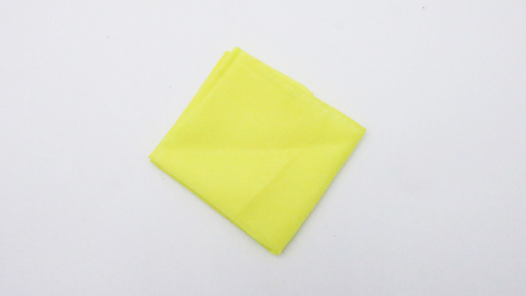 (image for) Silk 18 inch (Light Yellow) Magic by Gosh - Click Image to Close