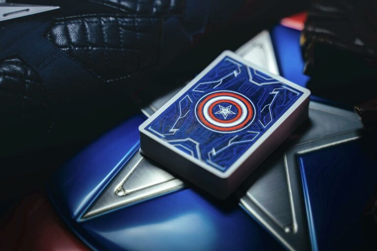 (image for) Captain America Playing Cards by Card Mafia 