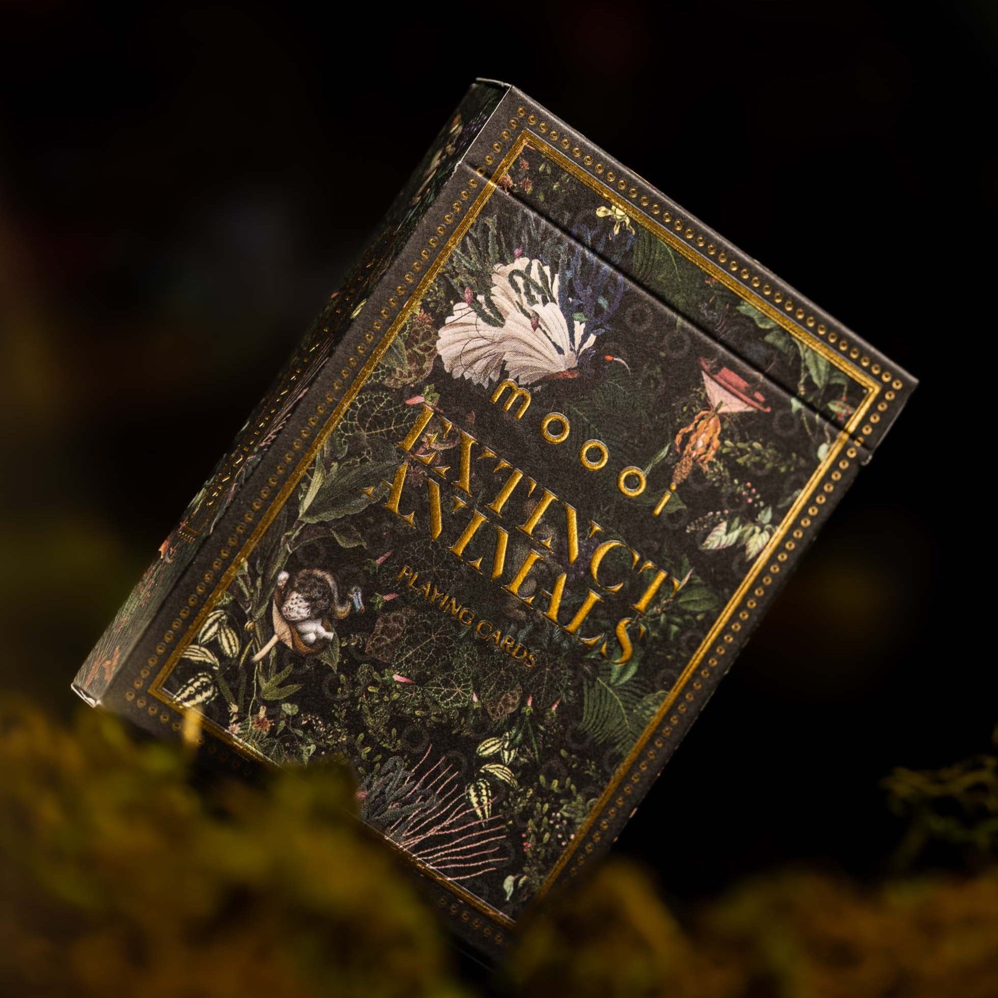 (image for) Moooi Extinct Animals Playing Cards by theory11